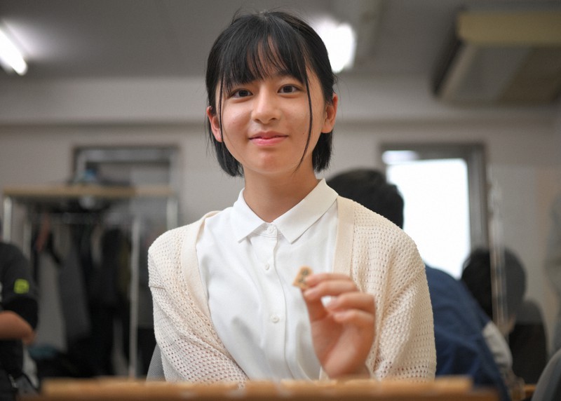 鎌田美礼の父親や母親も美人！？影山優香や森七菜に似てるかも画像比較！
