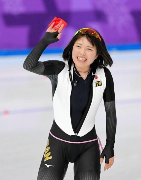 佐藤綾乃の実家や家族を調査!両親(父・母)や佐藤龍世との関係、兄弟についても