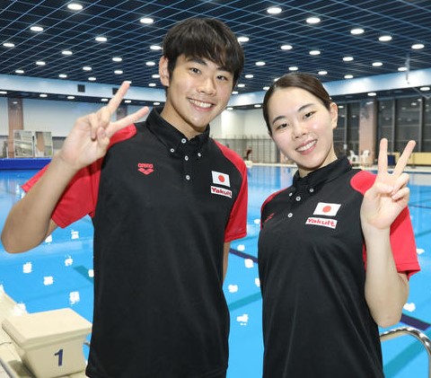 佐藤陽太郎と実家の実姉、佐藤友花