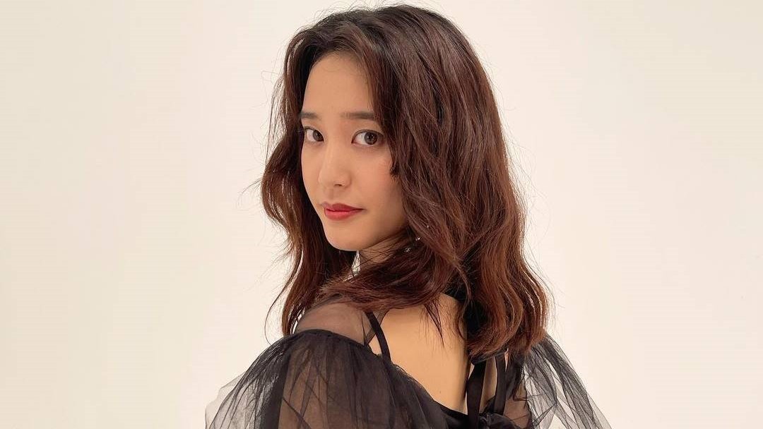 女優の山崎紘菜
