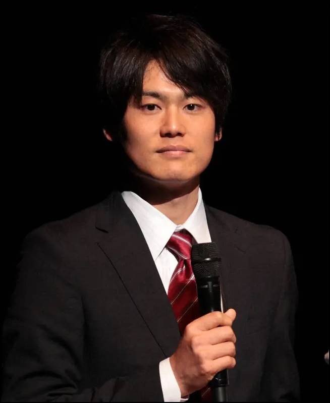 上重聡アナの父親・和夫さんの職業は？実家の兄弟や家族、母親も調査！