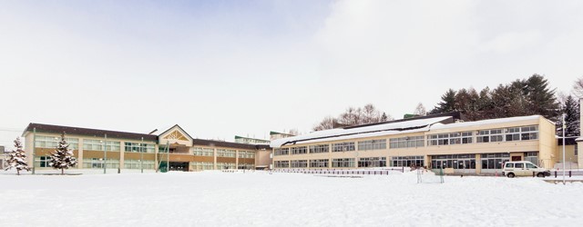 町田瑠唯の出身小学校