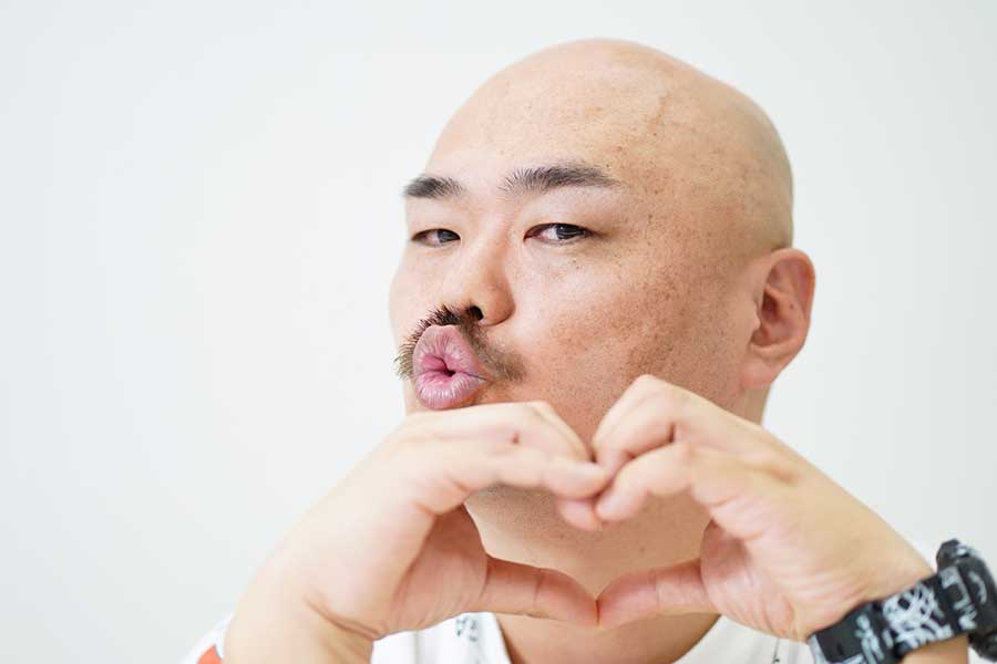 お笑い芸人のクロちゃん