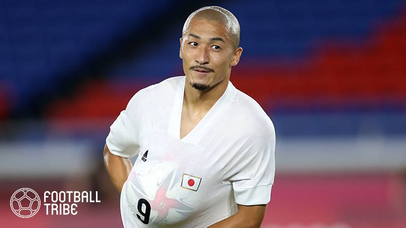 前田大然の試合中の写真