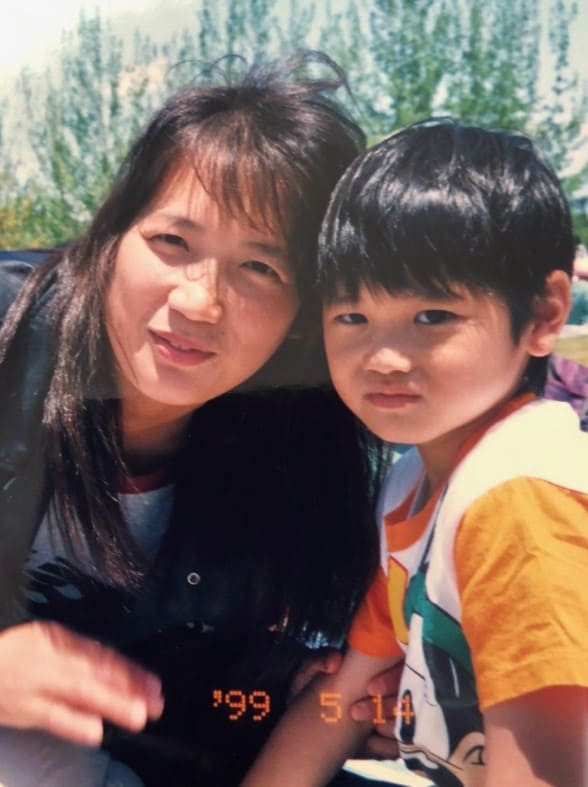 幼少時代の大谷翔平と母・大谷加代子