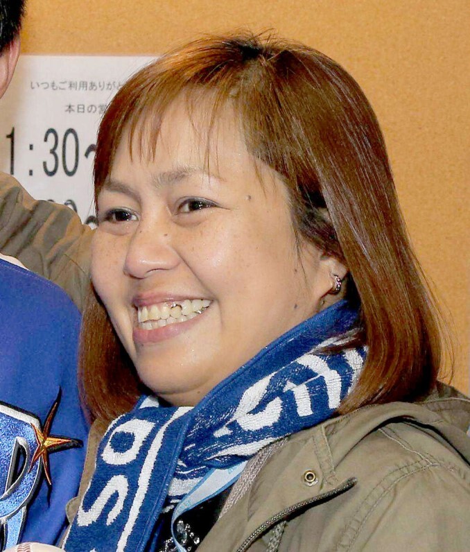 山崎康晃の母・ベリア