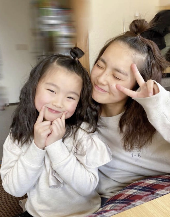 画像　箭内夢菜と妹