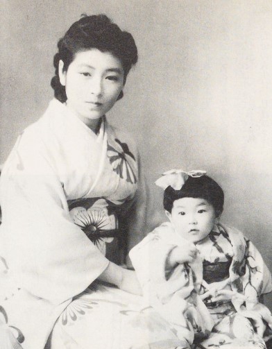 安藤サクラの母・安藤和津と祖母・荻野昌子