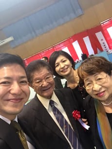表彰された狩俣倫太郎アナ