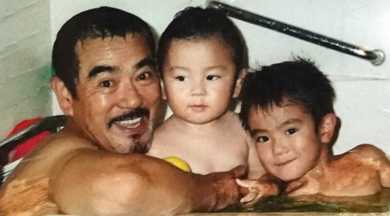幼少時代の眞栄田郷敦と・兄・父