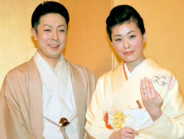 寺島しのぶさんには弟五代目尾上菊之助と妻瓔子