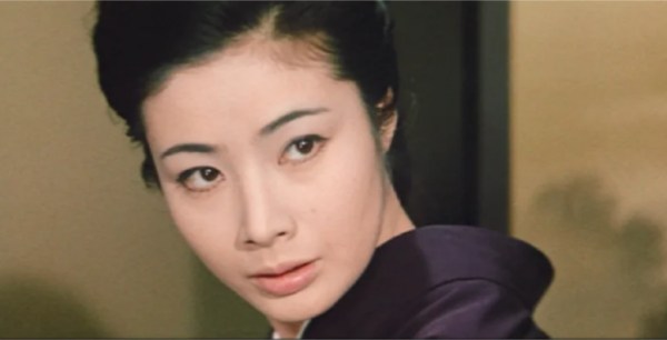 寺島しのぶの母親富司純子の任侠映画の写真