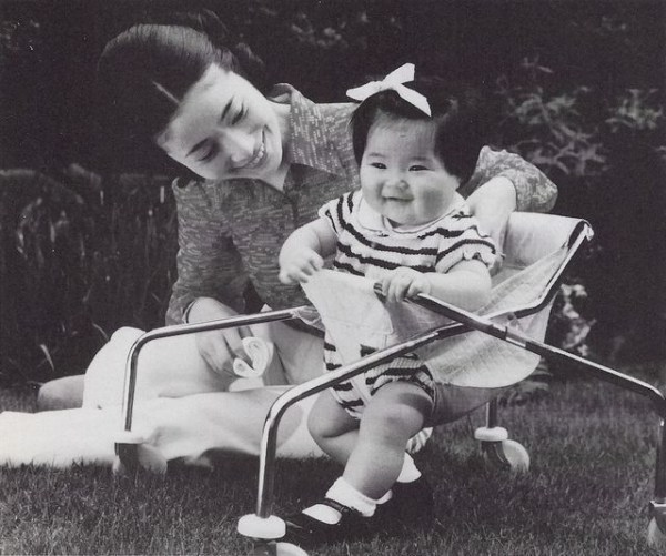 寺島しのぶと母親富司純子のツーショット