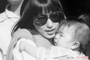 宇多田ヒカルと母・藤圭子の親子エピソードや確執など噂を全部まとめた!
